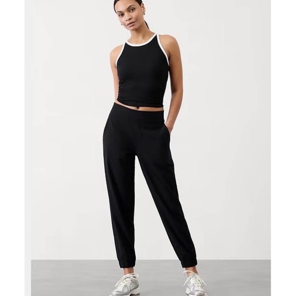 Women's Athleta Brooklyn Jogger Black Tapered Active‎ Travel Pants Size 6 198647